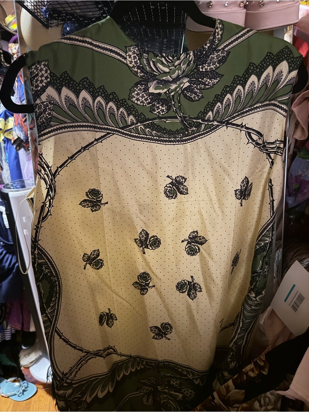 Gucci NWT Green and Cream Floral Scarf Print Dress Top